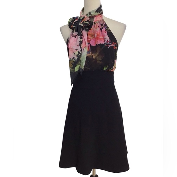 Marciano Floral Tie Neck Halter Open Back Mini Dress Size XS - Picture 2 of 9